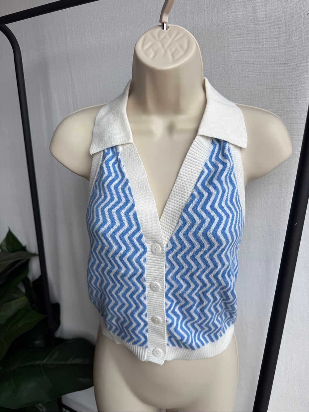 Cider Sleeveless Halter Collared Knit Vest in Light Blue and White / Size S
